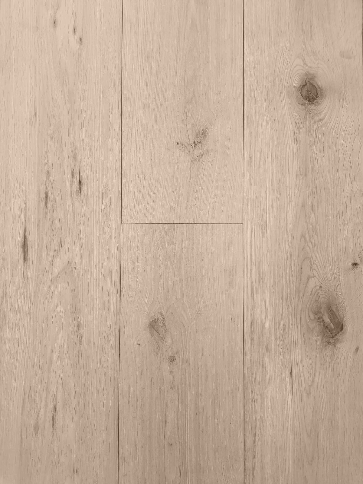 Boston Unfinished Engineered Oak Flooring - ABCD Grade – 15/4 × 260 × 2200mm