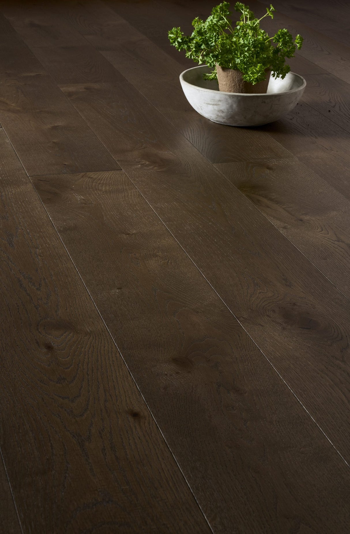 Balmoral Wide Plank Oak Flooring - 240mm – Autumn Brown Oak