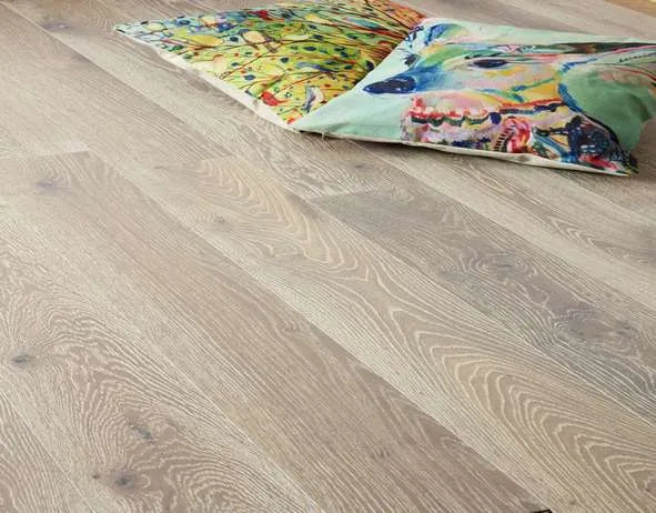 Blenheim Traditional Oak Flooring - 150mm – Smoked Limed Oak