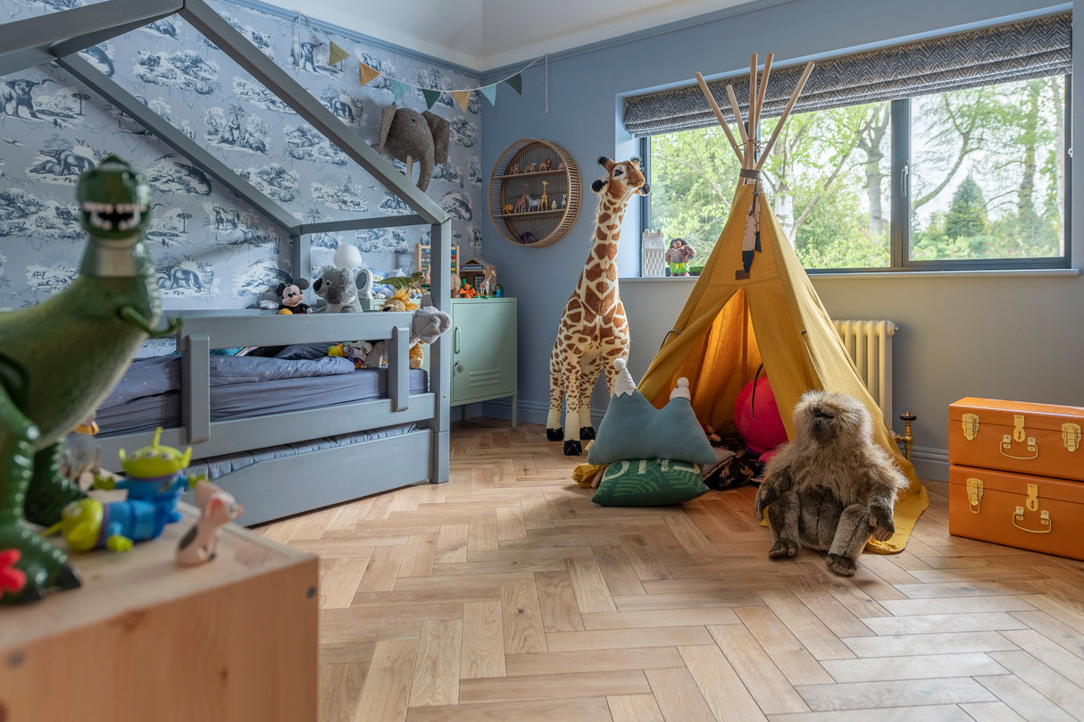 V4 Deco Herringbone Natural flooring — image 2