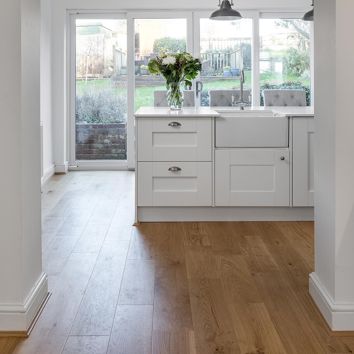 VIT107 Vale Oak (Price Per Pack) - Wiltshire Wood Flooring Supplies
