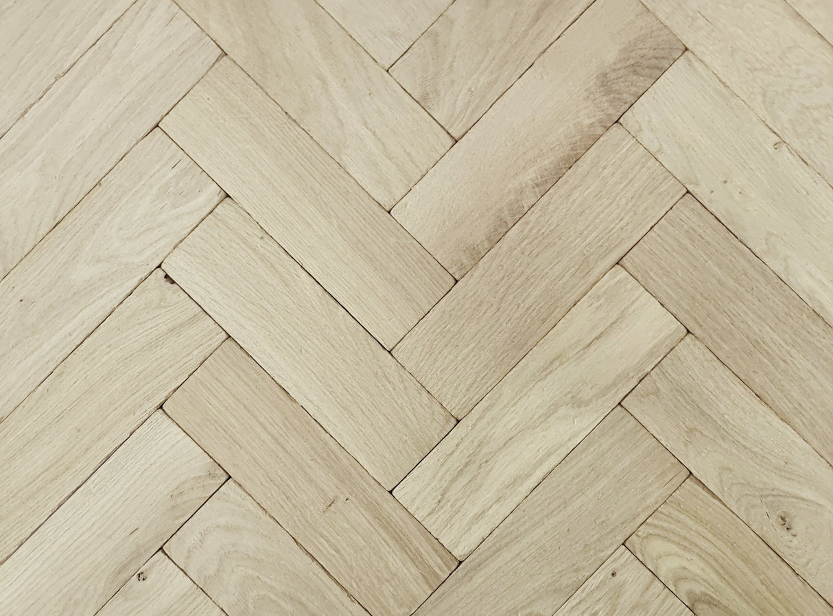 Bedlington Tumbled Solid Oak Parquet - Rustic