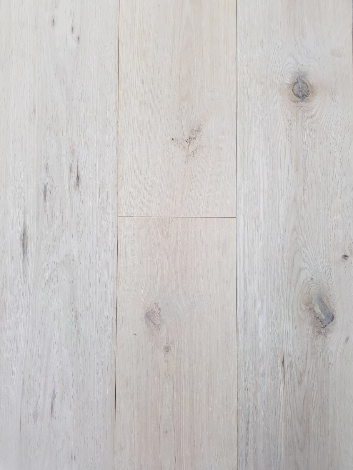 Boston Unfinished Engineered Oak Flooring - ABCD Grade – 14/3 × 190 × 1900mm