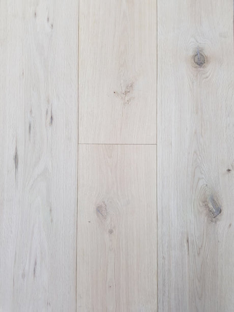 Boston Unfinished Engineered Oak Flooring - ABCD Grade – 14/3 × 190 × 1900mm