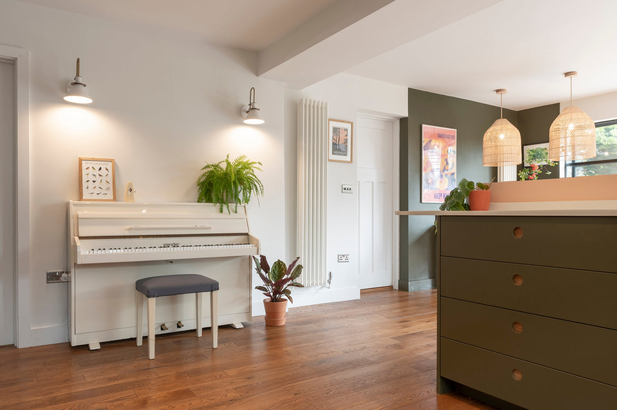V4 Alpine Golden oak flooring — image 4