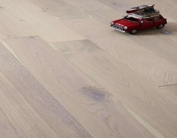 Blenheim Traditional Oak Flooring - 150mm – White Oiled Oak