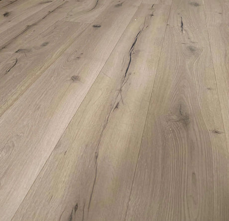 Signature Antique Oak Flooring - 190mm – Heavy Brushed Raw Oak