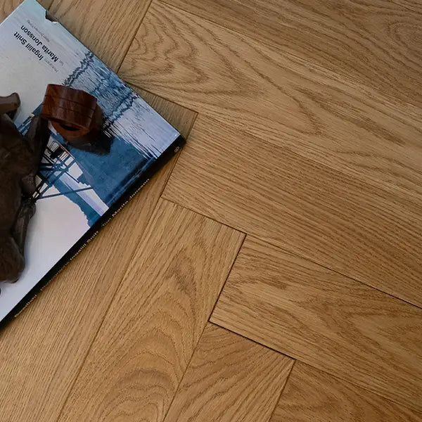 Staki Warwick Herringbone Rustic Oak LED Oil (0.80sqm pack)