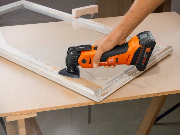 Fein AMM700 Max Top AS 18V 4.0Ah 60pc BL Oscillating Multi Tool Kit AMPShare - Wiltshire Wood Flooring Supplies