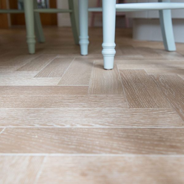 ZB102 Nordic Beach Herringbone (Price Per Pack) - Wiltshire Wood Flooring Supplies