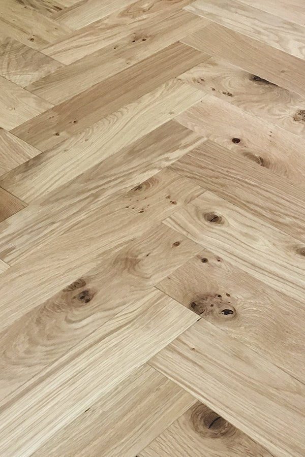 ZB108 Natural Oak Herringbone (Price Per Pack) - Wiltshire Wood Flooring Supplies
