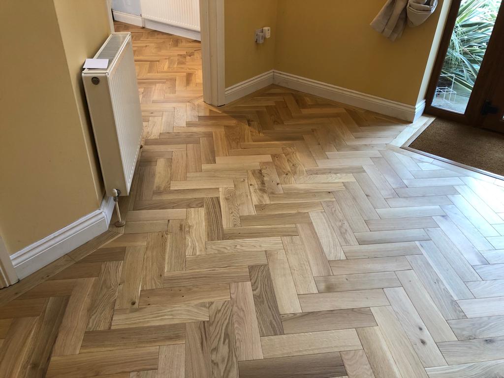 ZB108 Natural Oak Herringbone (Price Per Pack) - Wiltshire Wood Flooring Supplies